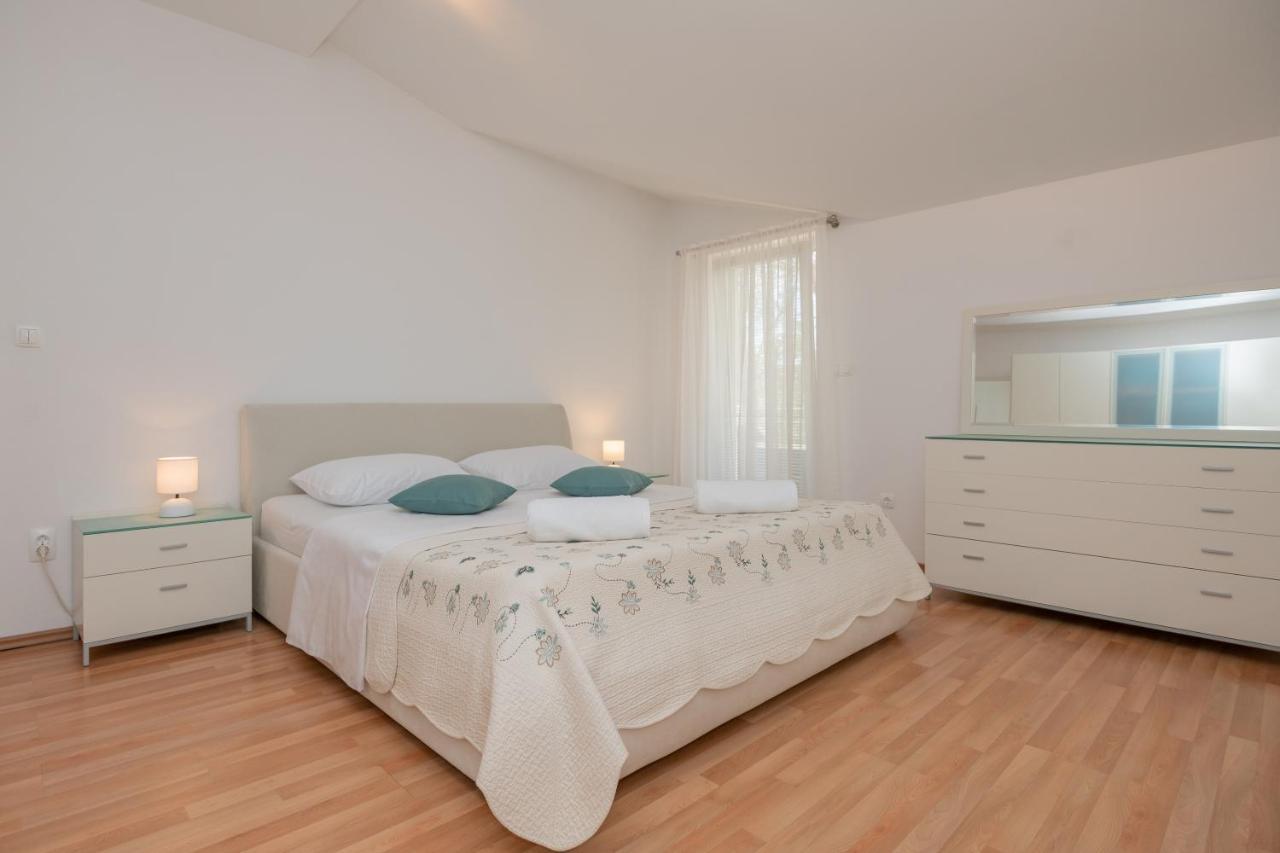 Holiday Home Terra Roca - Imotski, Natural Environment With Complete Peace And Quiet. ภายนอก รูปภาพ