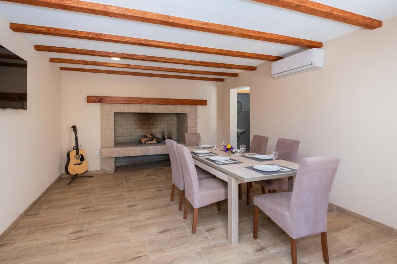 Holiday Home Terra Roca - Imotski, Natural Environment With Complete Peace And Quiet. ภายนอก รูปภาพ