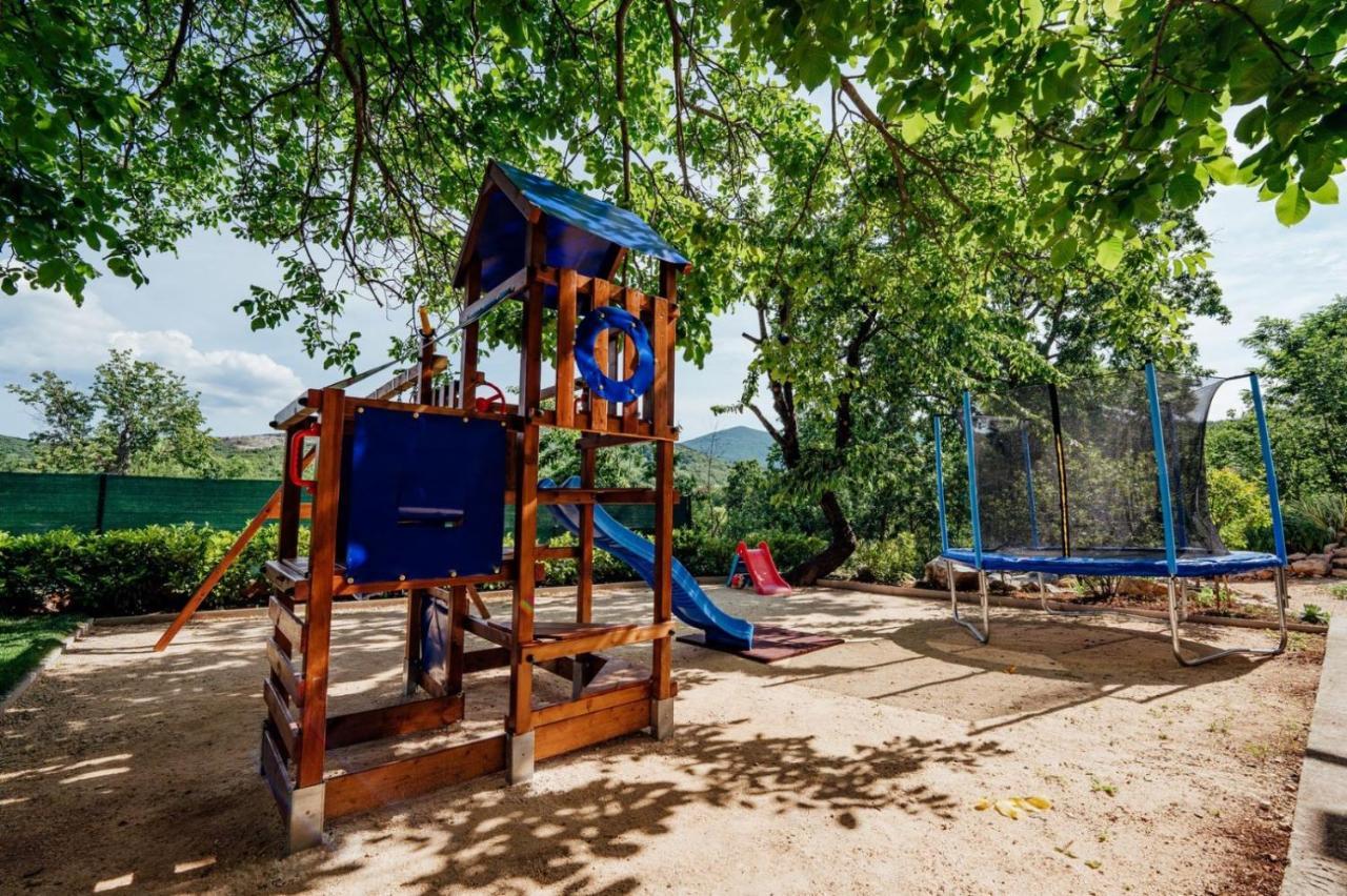 Holiday Home Terra Roca - Imotski, Natural Environment With Complete Peace And Quiet. ภายนอก รูปภาพ