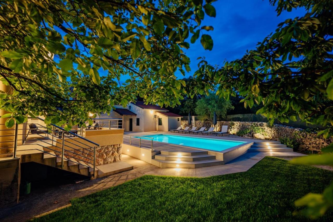 Holiday Home Terra Roca - Imotski, Natural Environment With Complete Peace And Quiet. ภายนอก รูปภาพ